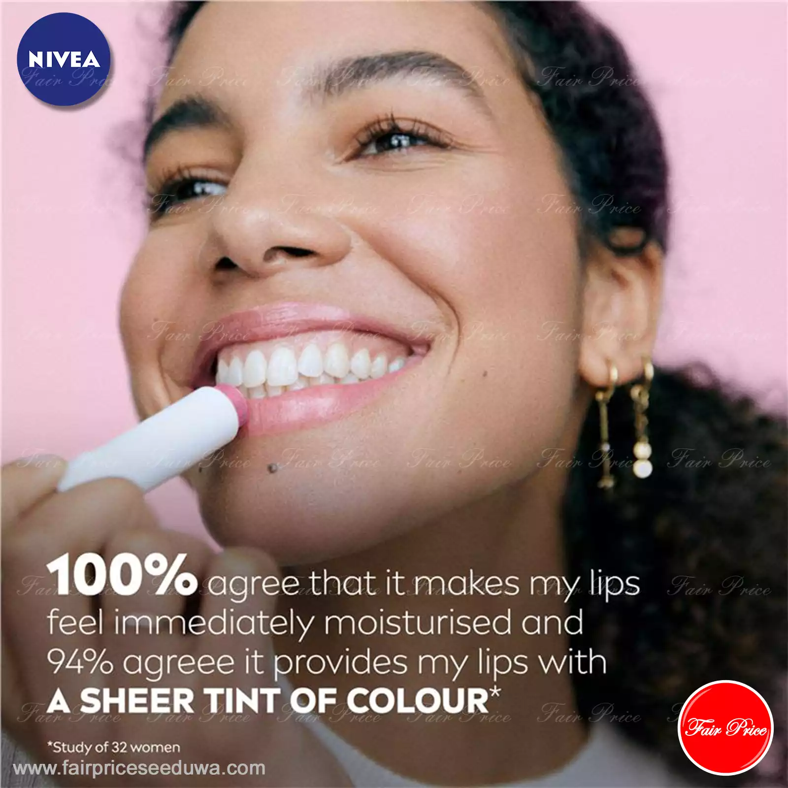 NIVEA Soft Rose Moisturising Lip Balm 4.8g - Image 7
