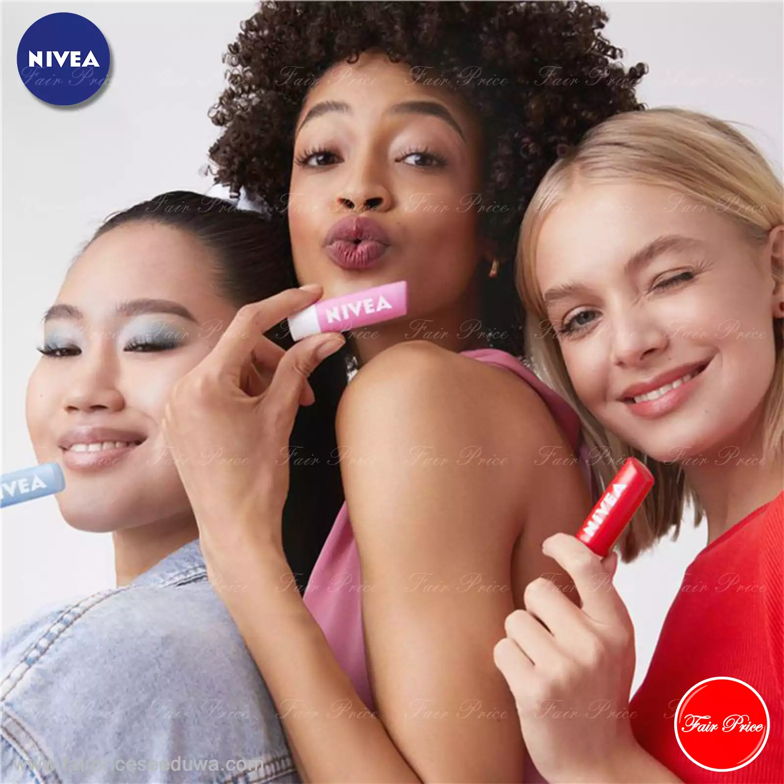NIVEA Soft Rose Moisturising Lip Balm 4.8g - Image 8